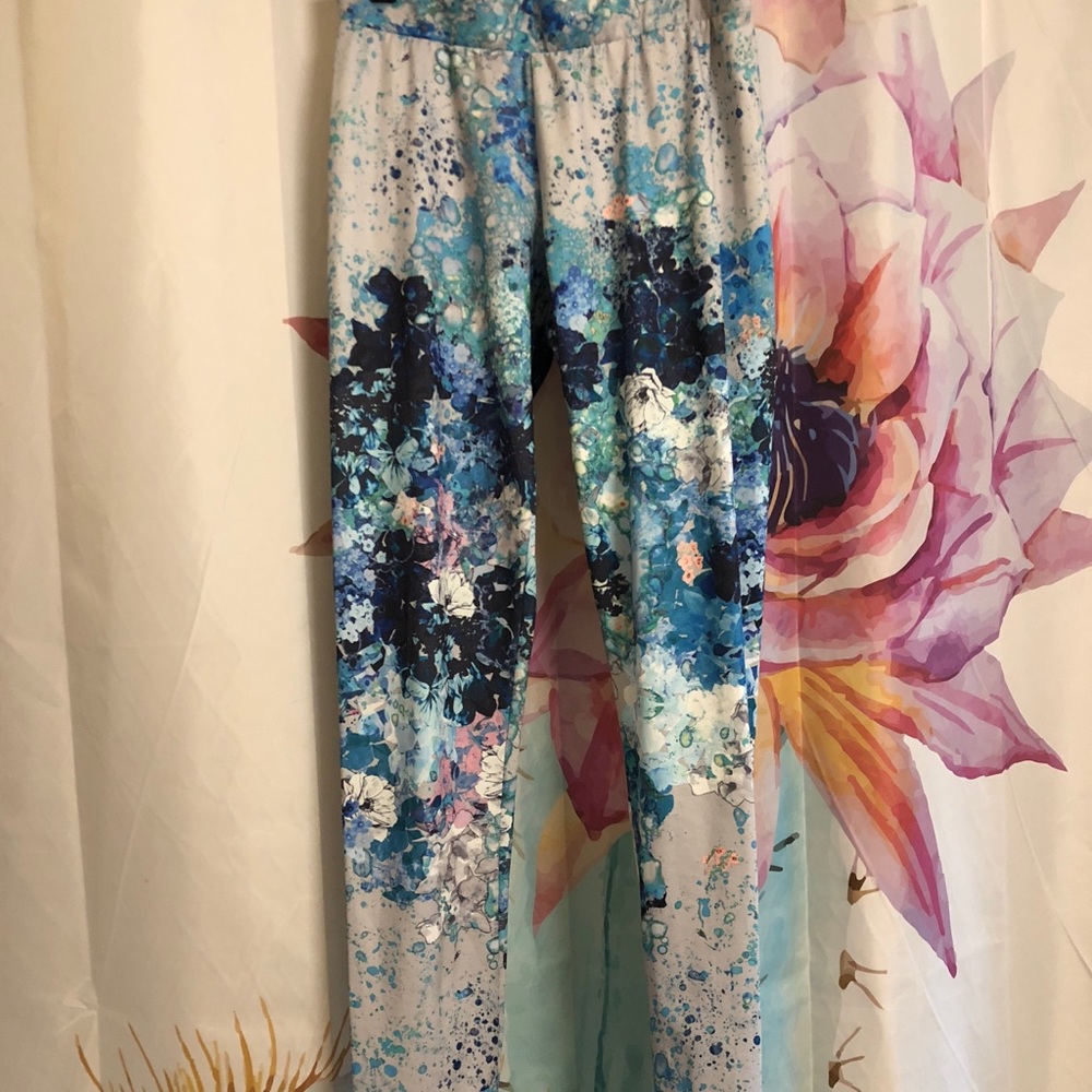H&M x Lana Del Rey floral leggings